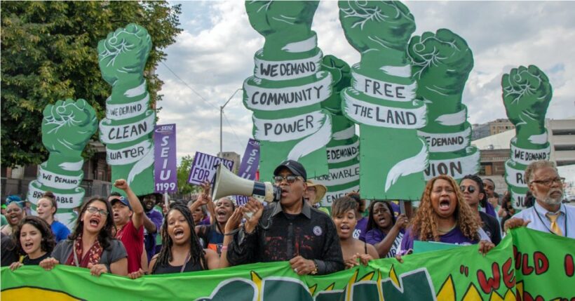 Poll Finds Majority of US Voters Back Green New Deal and Want Lawmakers to Co-Sponsor Resolution