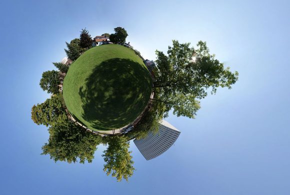 1024px-Sphere_UW_HiRes